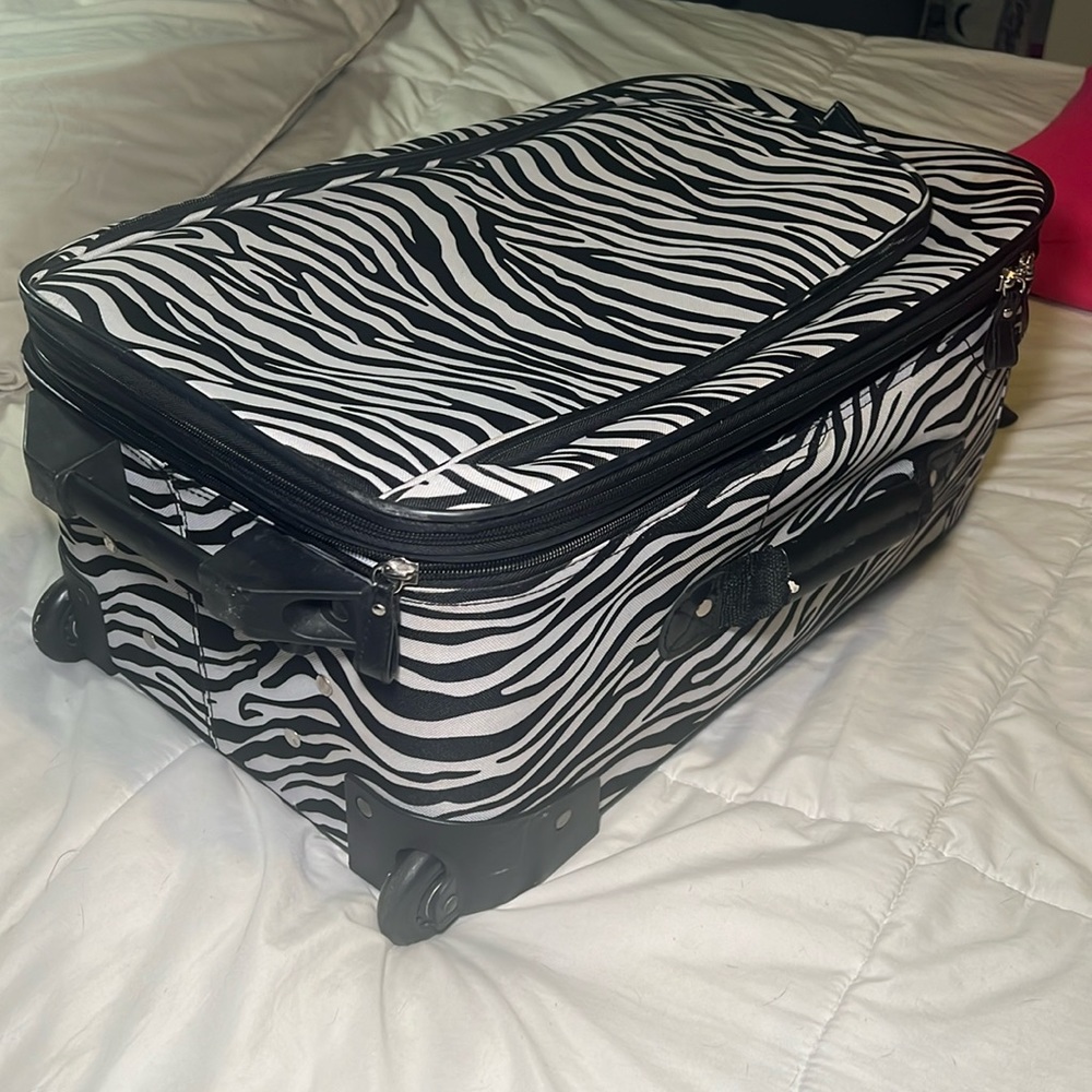Zebra suit case, 13 x 21 - inch with 9 - inch W, expandable 2 inch W
